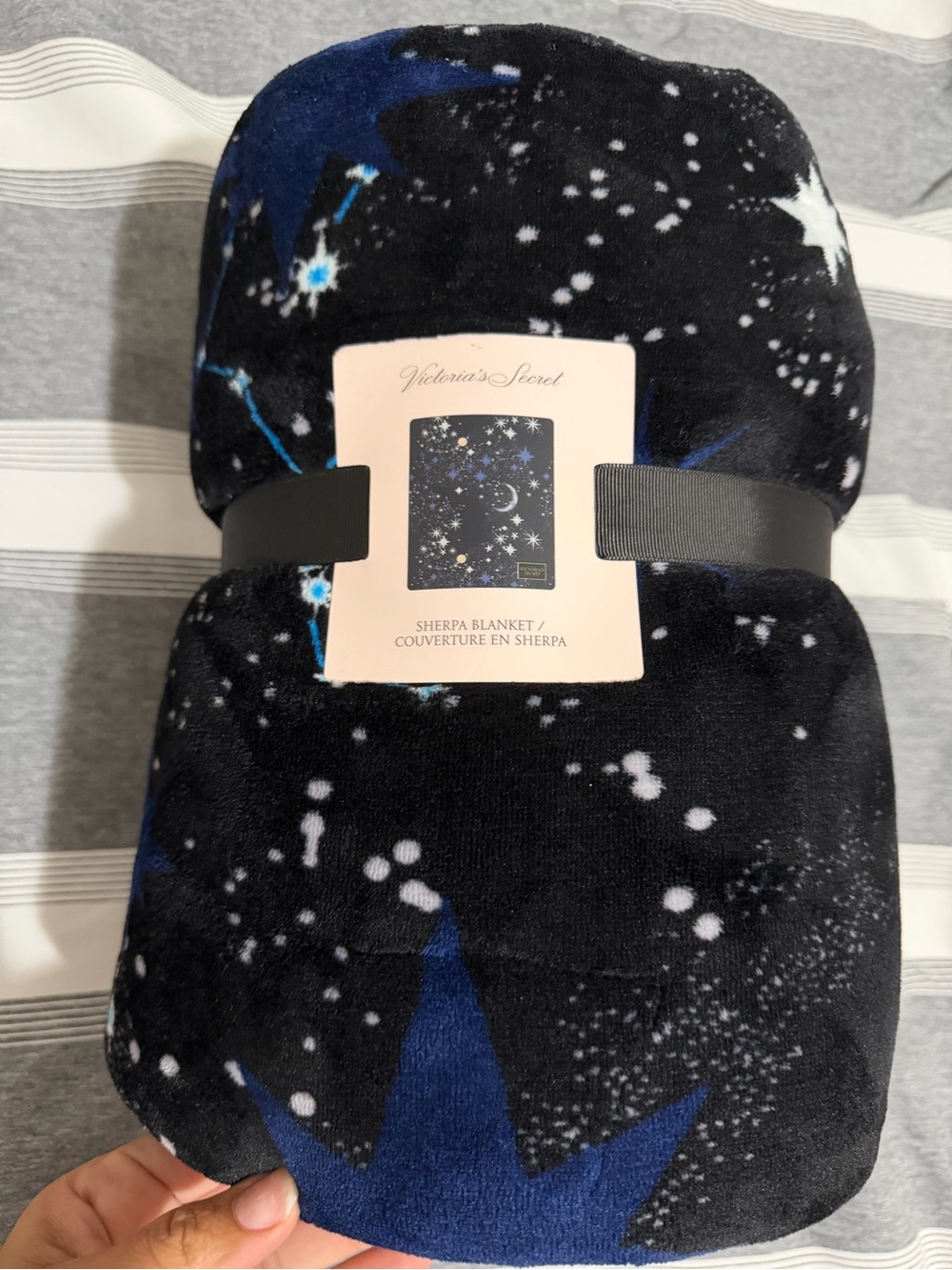 Victoria's Secret Black & Navy Celestial Sherpa Blanket